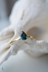 0.9ct Natural Teal Blue-Green Pear Sapphire Solitaire *Ready-to-Ship